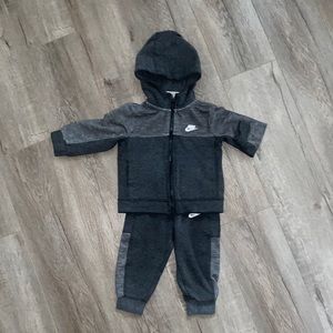 Nike Grey Sports Set - Hoodie Zip Up Jacket and Sweat Pants